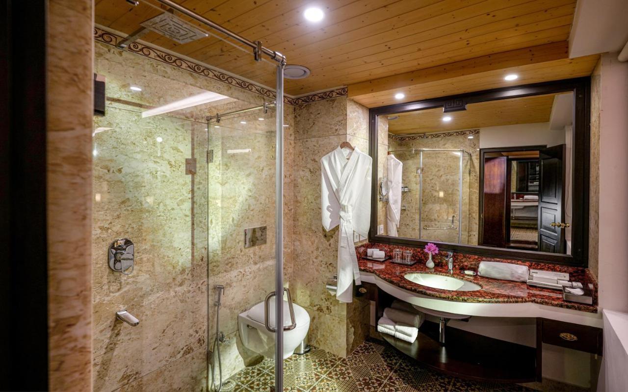Denzong Regency- Luxury Mountain Retreat Spa & Casino Ґанґток Екстер'єр фото