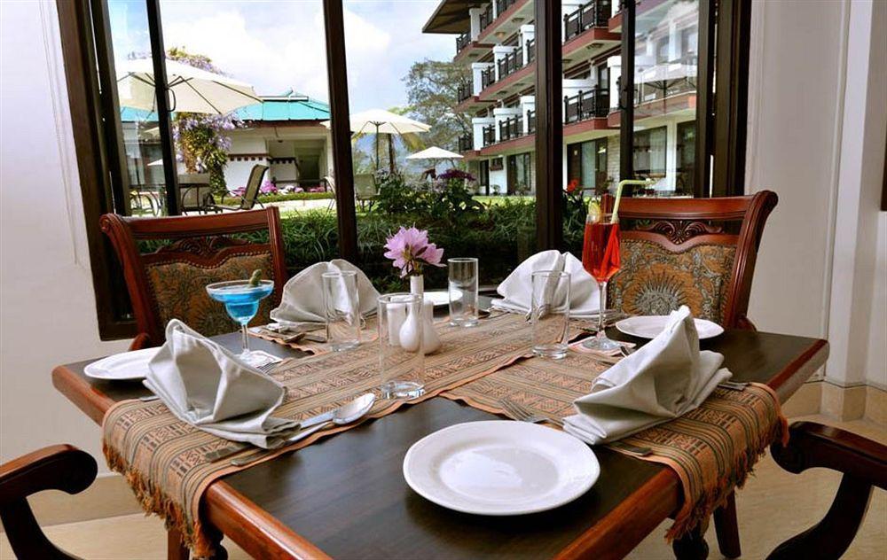 Denzong Regency- Luxury Mountain Retreat Spa & Casino Ґанґток Екстер'єр фото