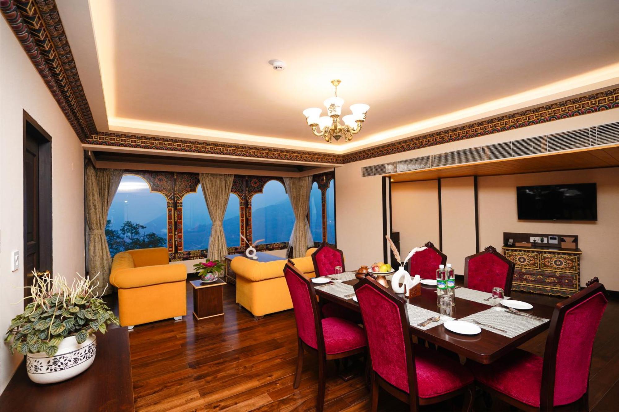 Denzong Regency- Luxury Mountain Retreat Spa & Casino Ґанґток Екстер'єр фото